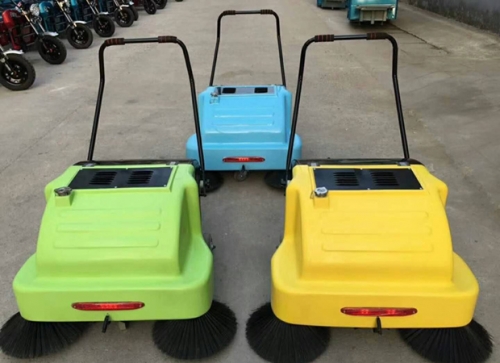 手推式电动扫地机