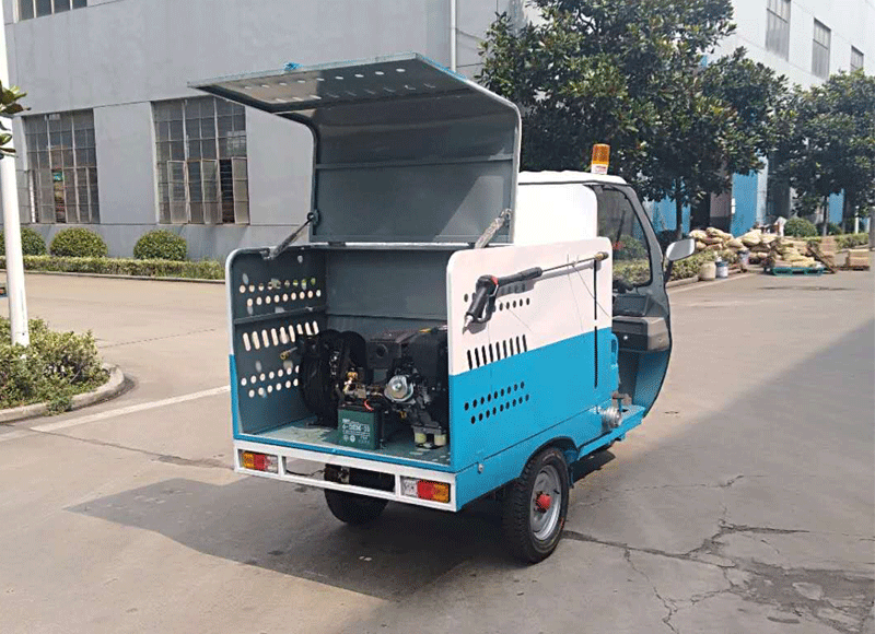 电动高压冲洗车.gif 电动高压冲洗车.gif