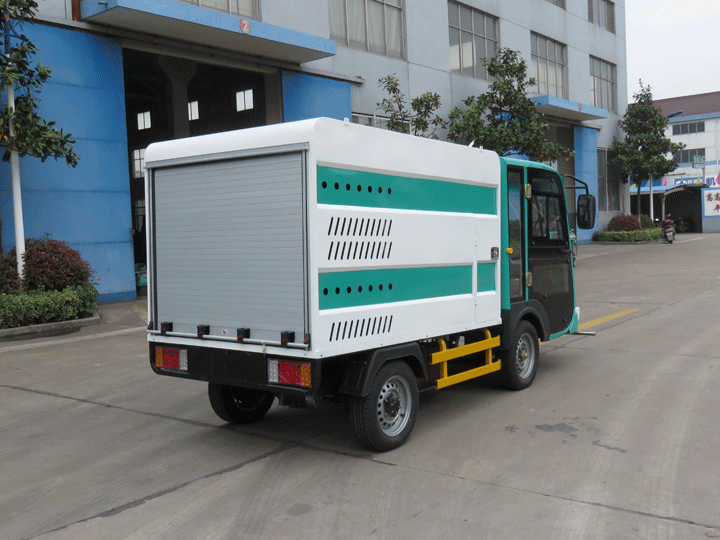 电动多功能高压冲洗车.gif 电动多功能高压冲洗车.gif