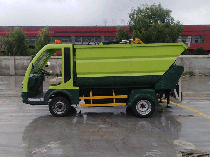 后双轮后吊桶清运车.gif 后双轮后吊桶清运车.gif