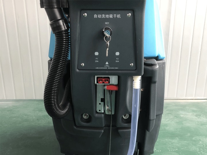 自动洗地机.jpg 自动洗地机.jpg